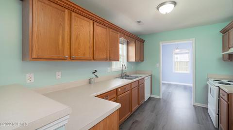 125 Byrum Run, Hubert, NC 28539 photo 13