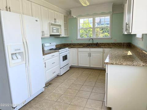 297 Community Rd, Davis, NC 28524 photo 5