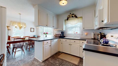 2210 Rustic Cir, Kinston, NC 28504 photo 24