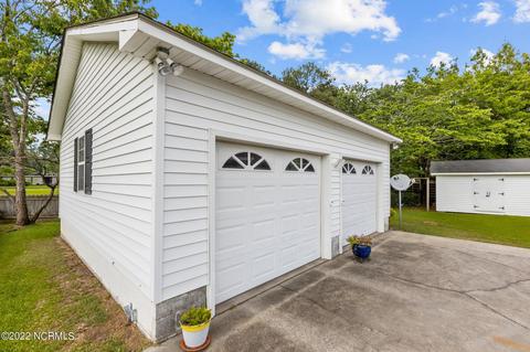 2210 Rustic Cir, Kinston, NC 28504 photo 12