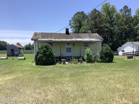 4983 Sharp Point Rd, Fountain, NC 27829 photo 3