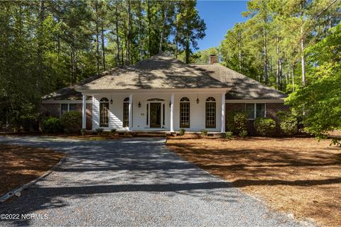 17 Pinewild Dr, Pinehurst, NC 28374 photo 4