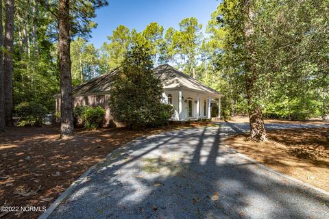17 Pinewild Dr, Pinehurst, NC 28374 photo 3