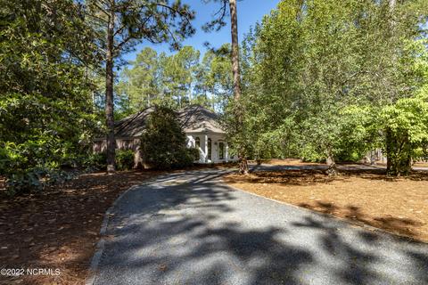17 Pinewild Dr, Pinehurst, NC 28374 photo 5
