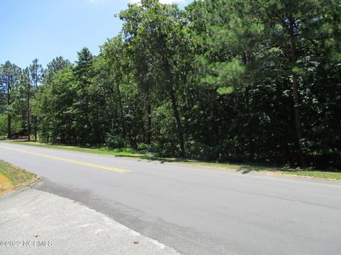 35 Lasswade Dr, Pinehurst, NC 28374 photo 3