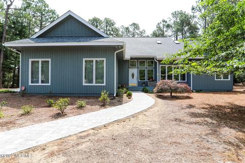 24 Glasgow Dr, Pinehurst, NC 28374 photo 2