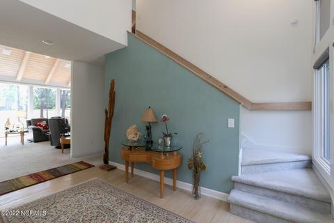 24 Glasgow Dr, Pinehurst, NC 28374 photo 3
