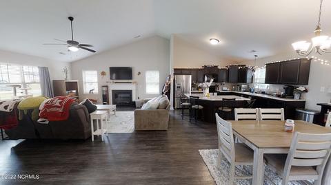 409 Isabel Ct, Hubert, NC 28539 photo 8