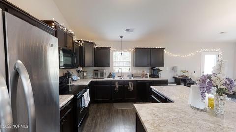 409 Isabel Ct, Hubert, NC 28539 photo 10