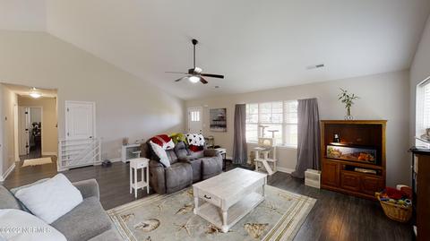 409 Isabel Ct, Hubert, NC 28539 photo 5