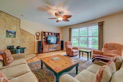 521 N Line Dr, Hampstead, NC 28443 photo 10