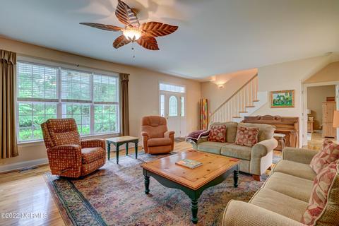 521 N Line Dr, Hampstead, NC 28443 photo 7