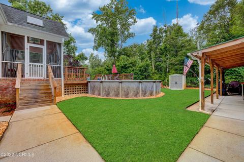 521 N Line Dr, Hampstead, NC 28443 photo 9