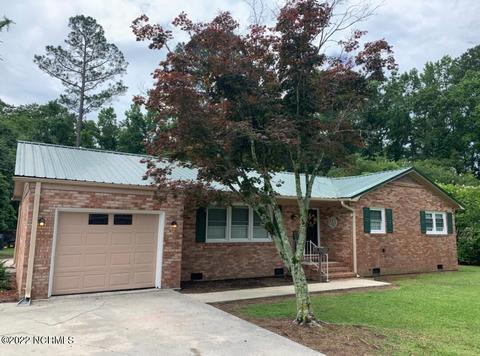 121 Hunter St, Wallace, NC 28466 photo 1