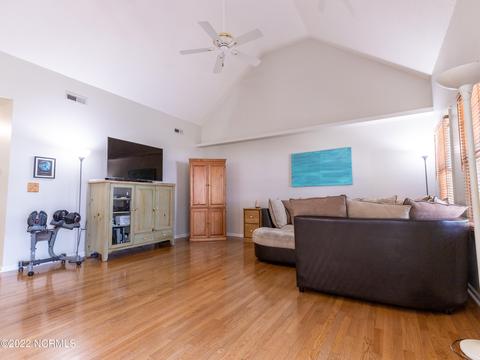 323 Masters Ln, Hampstead, NC 28443 photo 16