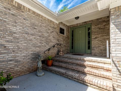 323 Masters Ln, Hampstead, NC 28443 photo 3