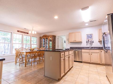 323 Masters Ln, Hampstead, NC 28443 photo 10
