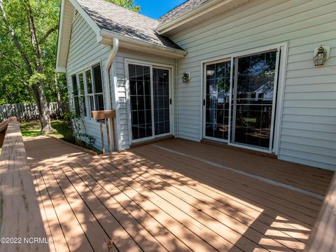 323 Masters Ln, Hampstead, NC 28443 photo 5