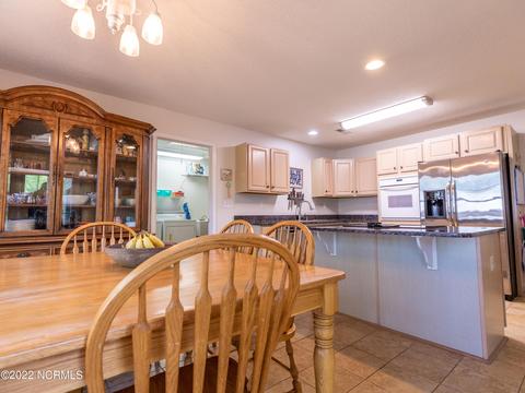 323 Masters Ln, Hampstead, NC 28443 photo 14
