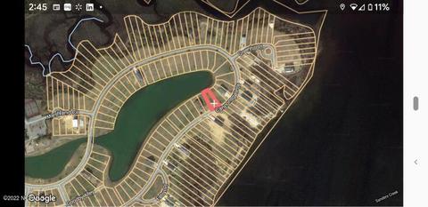 710 Cannonsgate Dr, Newport, NC 28570