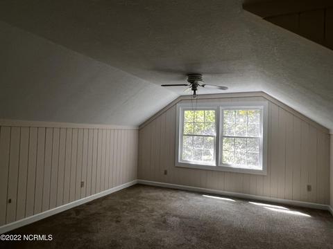 103 Badger Ct, Clinton, NC 28328 photo 9