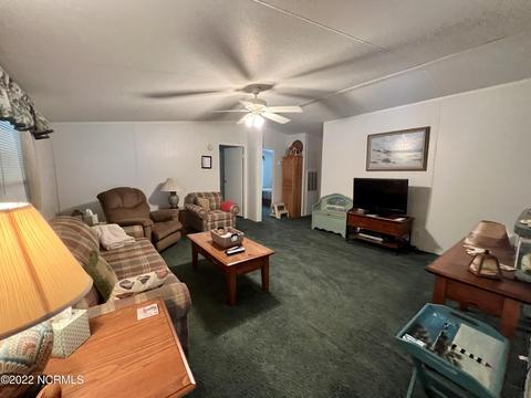 614 Creek Dr, Hampstead, NC 28443 photo 7