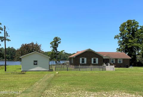 659 St Clair Creek Rd, Bath, NC 27808 photo 3