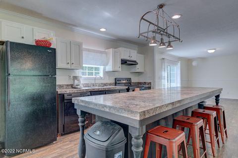 535 Groves Point Dr, Hampstead, NC 28443 photo 13