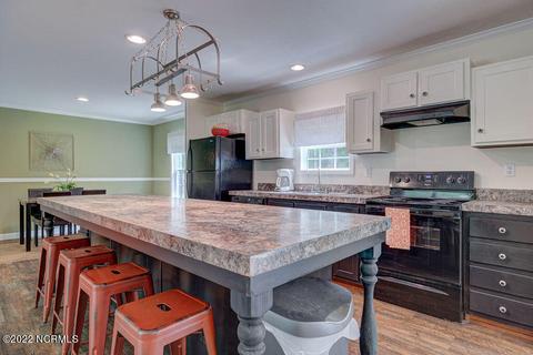 535 Groves Point Dr, Hampstead, NC 28443 photo 14