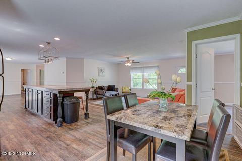 535 Groves Point Dr, Hampstead, NC 28443 photo 12