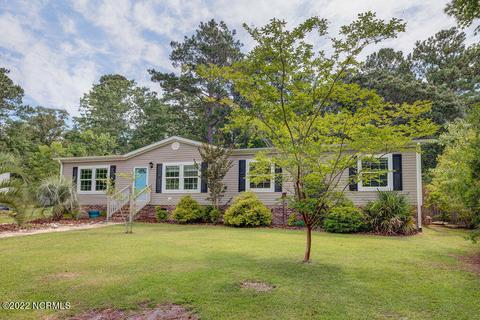 535 Groves Point Dr, Hampstead, NC 28443 photo 3