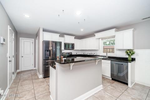 103 Forerunner Ct, New Bern, NC 28562 photo 3
