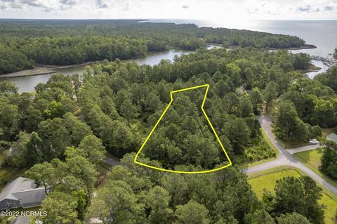 5602 Styron Dr, Oriental, NC 28571 photo 2