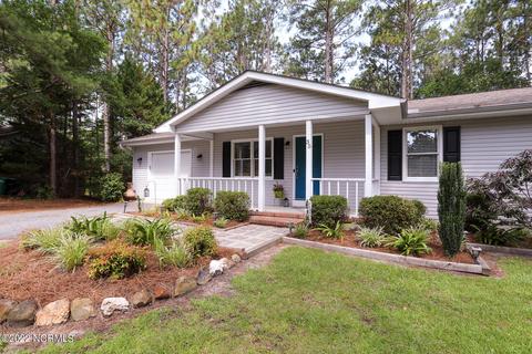 35 Sandhills Cir, Pinehurst, NC 28374 photo 2