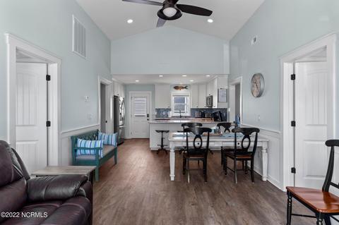 418 37th St, Sunset Beach, NC 28468 photo 6