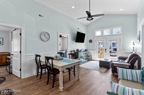 418 37th St, Sunset Beach, NC 28468 photo 7