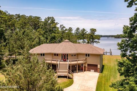 3015 Sloop Dr, Oriental, NC 28571 photo 1