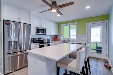 711 Shoreline Dr E, Sunset Beach, NC 28468 photo 11
