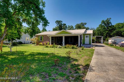 711 Shoreline Dr E, Sunset Beach, NC 28468 photo 1