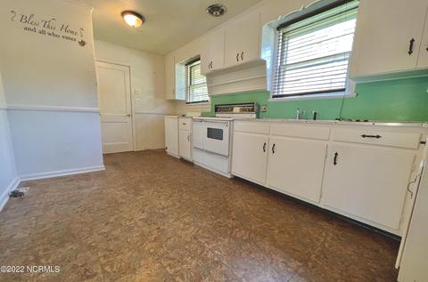 616 Meriwether Ln, Kinston, NC 28501 photo 17