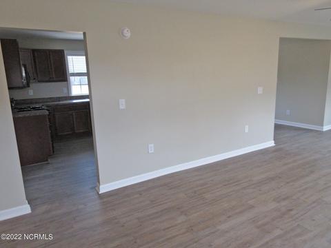 104 Riegel Dr, Hubert, NC 28539 photo 4