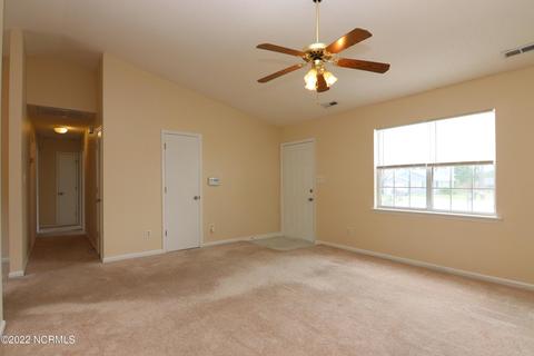 403 Cascade Ct, Hubert, NC 28539 photo 5