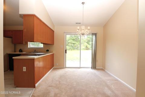 403 Cascade Ct, Hubert, NC 28539 photo 7