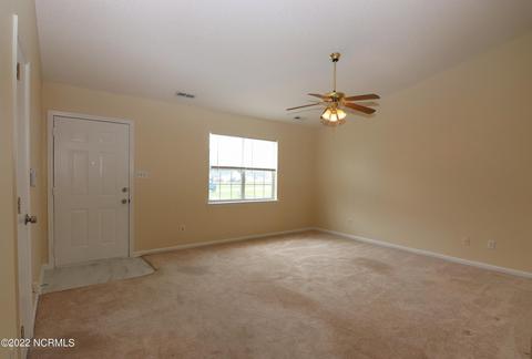403 Cascade Ct, Hubert, NC 28539 photo 6
