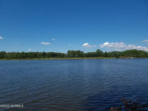 6 Ashton Dr, Bath, NC 27808