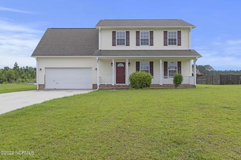 202 Traci Ct, Hubert, NC 28539 photo 1