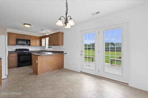 202 Traci Ct, Hubert, NC 28539 photo 7