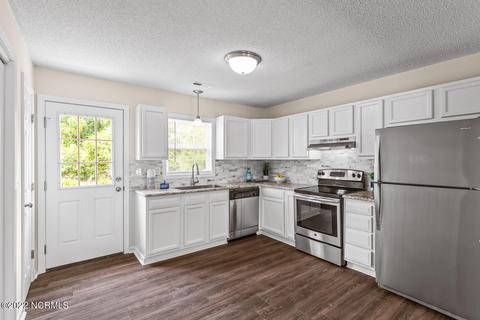 51 Riegel Dr, Hubert, NC 28539 photo 3
