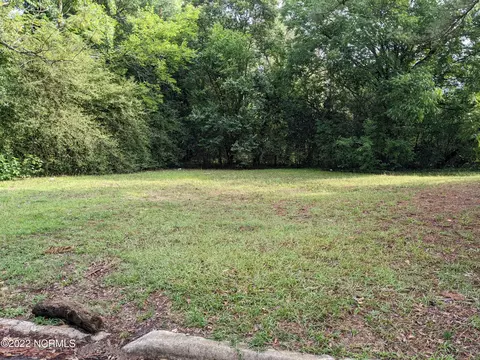 623 Viola St E, Wilson, NC 27893 photo 2