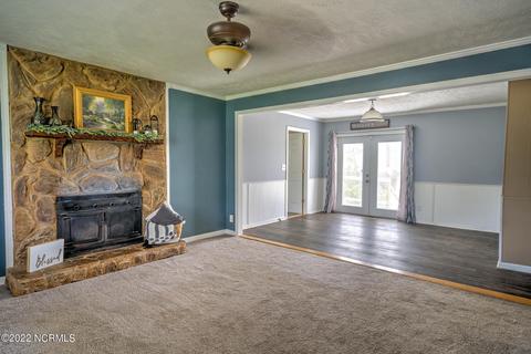 208 Beeler Ave, Hamlet, NC 28345 photo 3